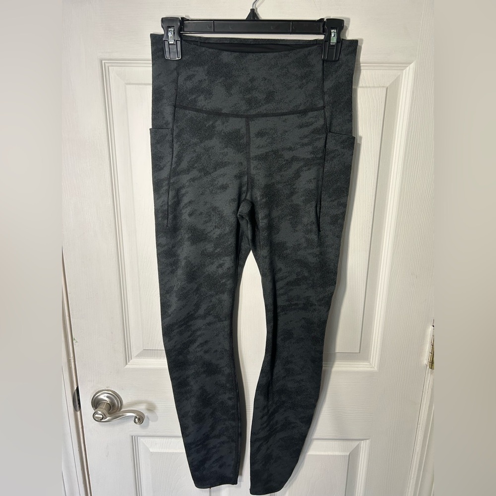 The North Face W Sunset Jacquard Leggings. Black. Womens size Medium. UPF 40+